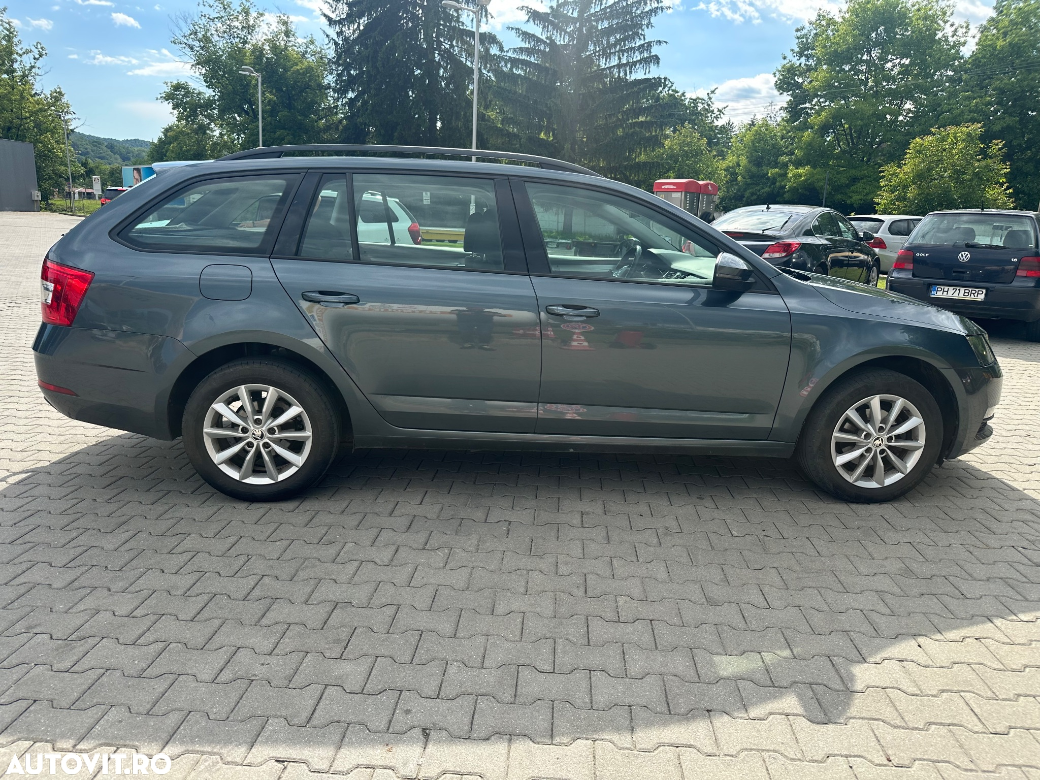 Skoda Octavia Combi Diesel 1.6 TDI Style - 5