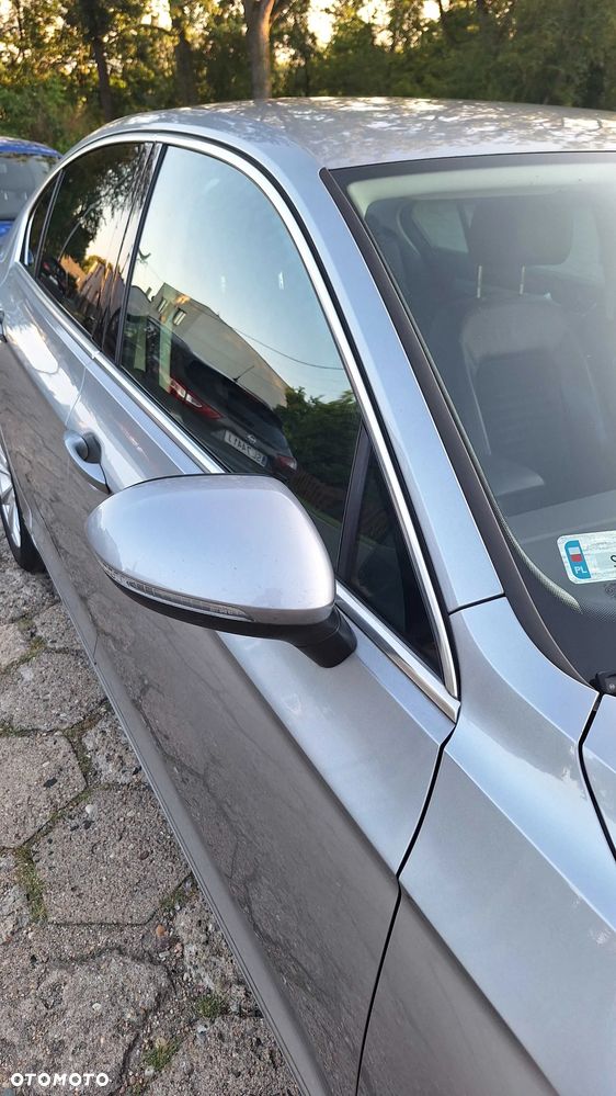 Volkswagen Passat - 10