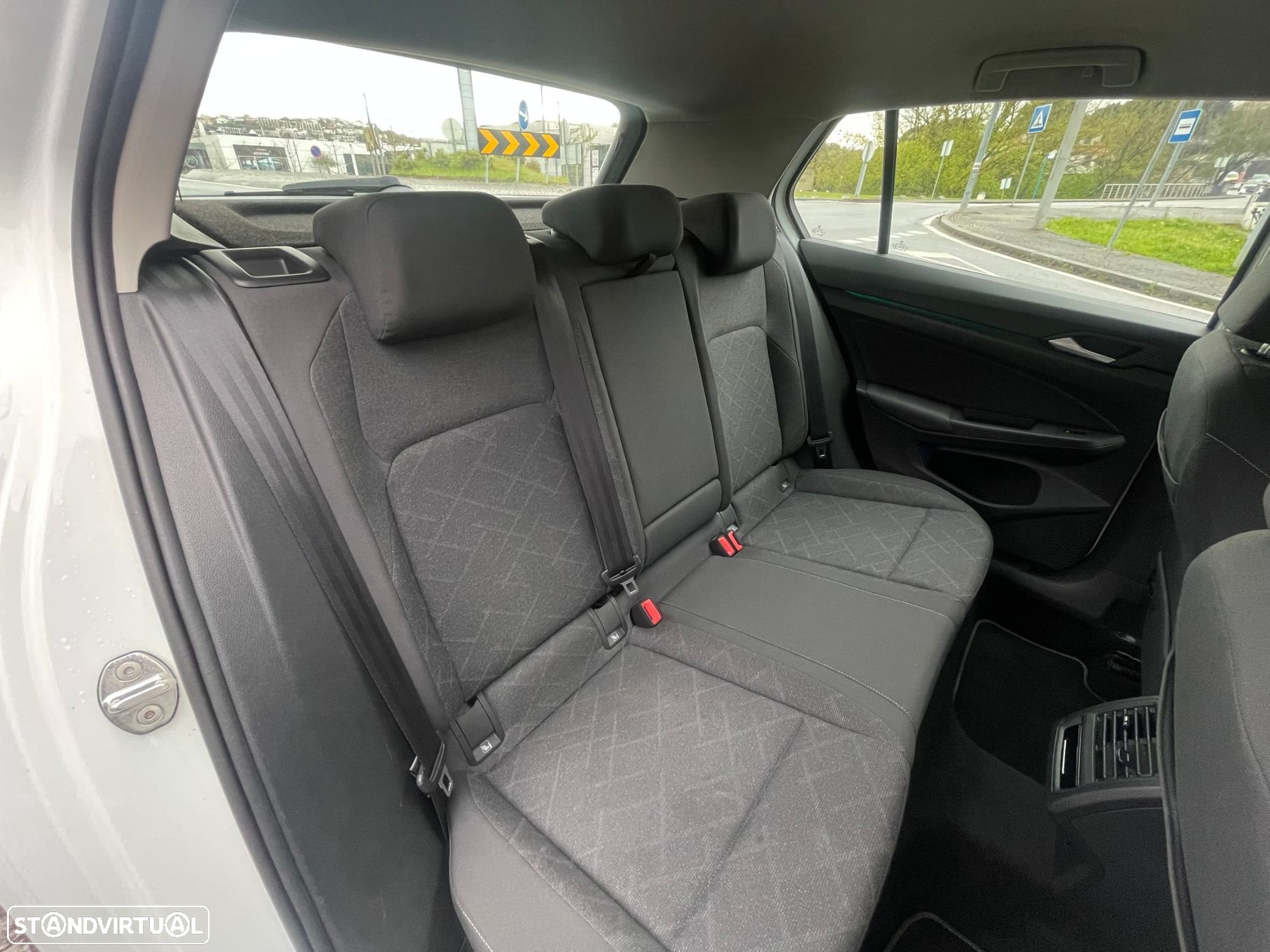 VW Golf 1.0 TSI Life - 51