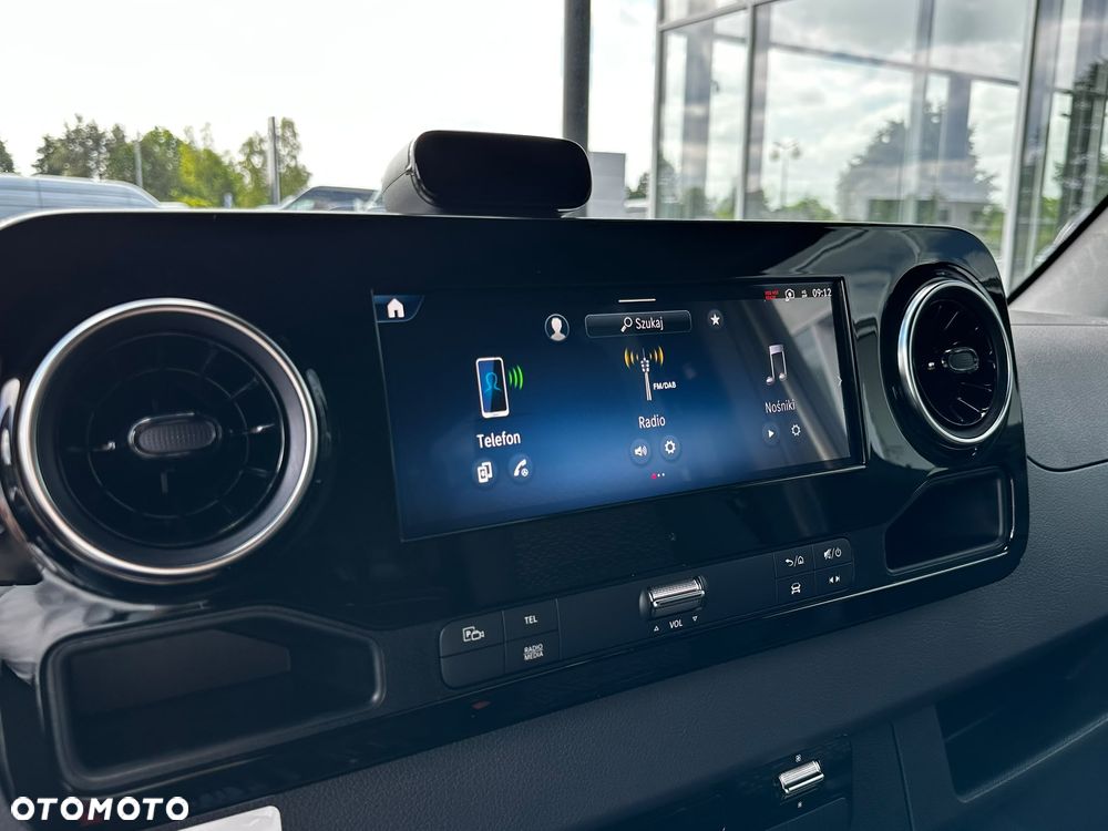 Mercedes-Benz Sprinter - 19