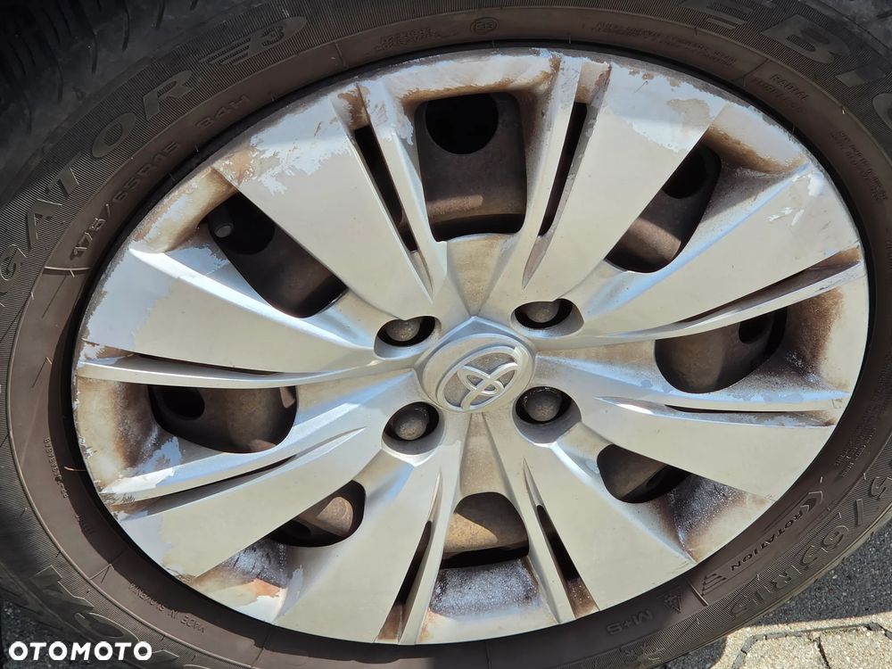 Toyota Yaris 1.0 Luna - 12