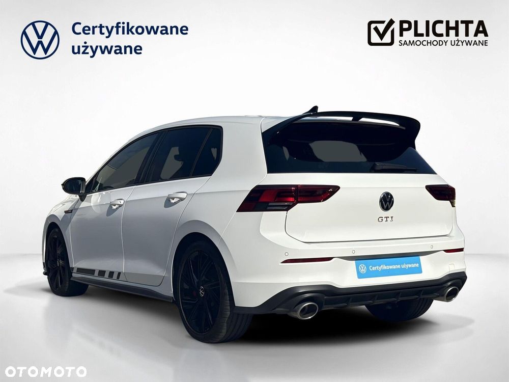 Volkswagen Golf - 4
