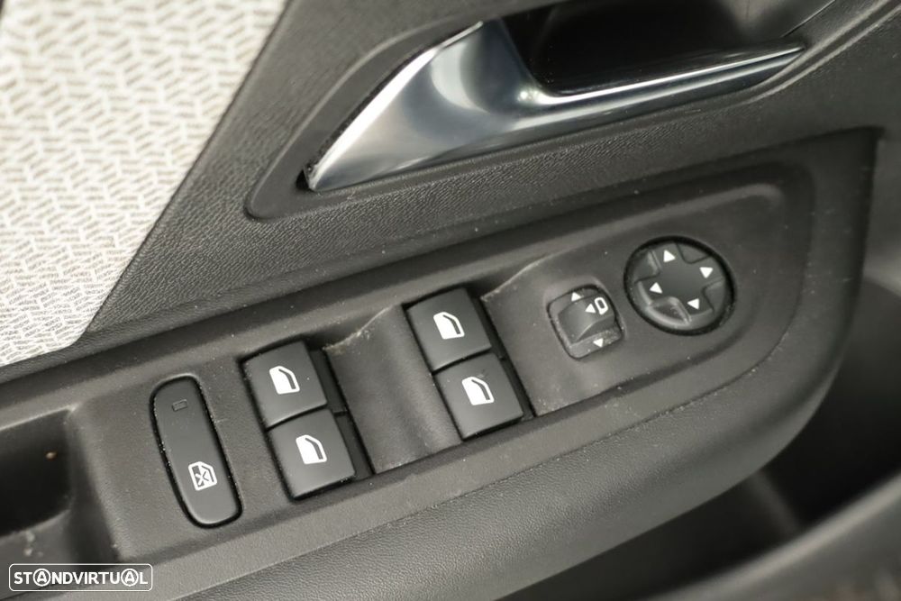 Citroën C4 1.2 PureTech Plus EAT8 - 20