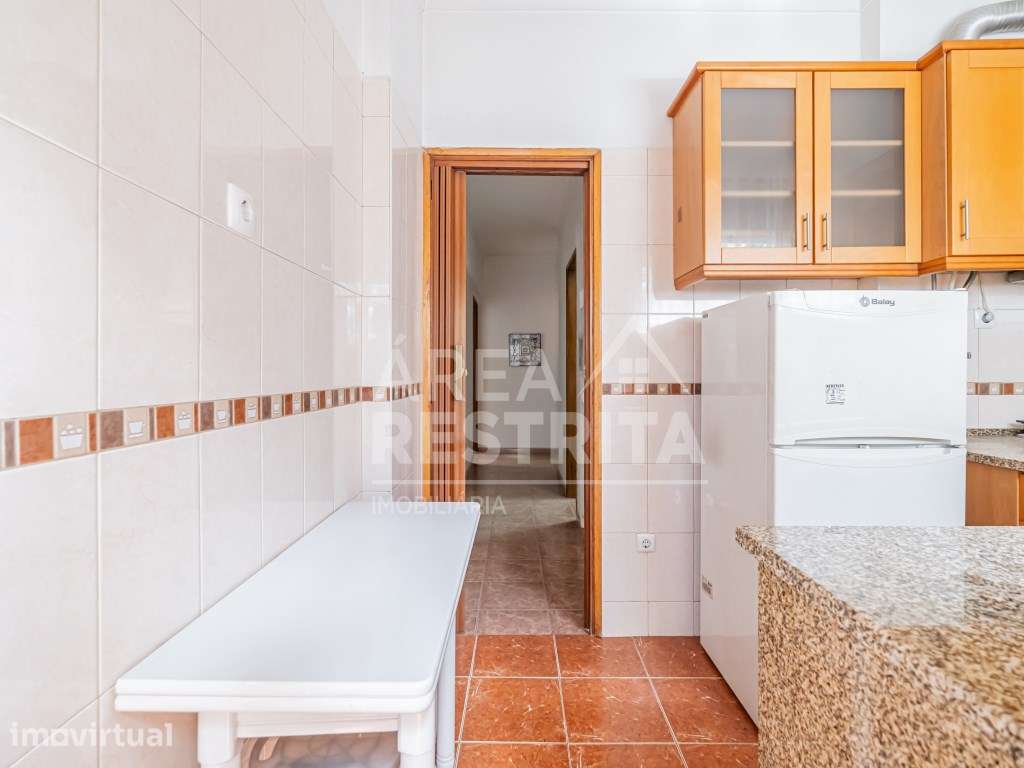 Excelente Apartamento T2 nas Paivas - Ótimo Potencial e Localização... - Grande imagem: 2/59