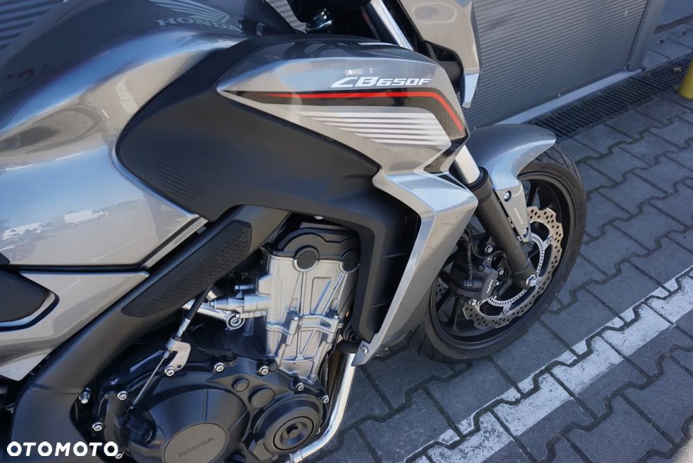 Honda CB - 9