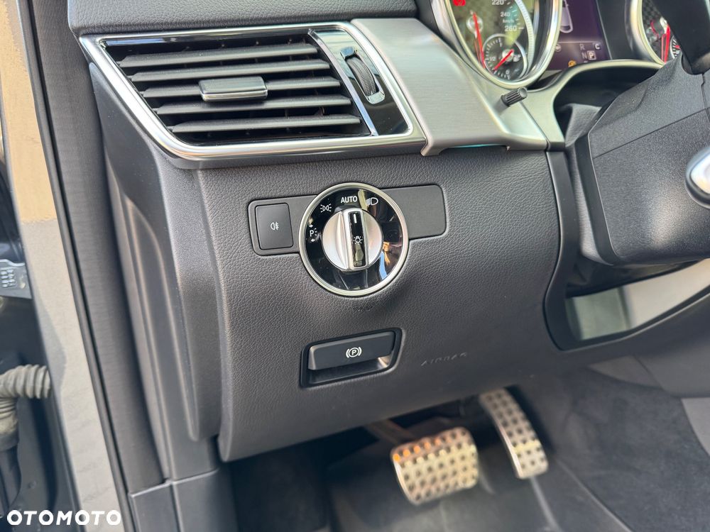 Mercedes-Benz GLE 400 4-Matic 9G-TRONIC - 31