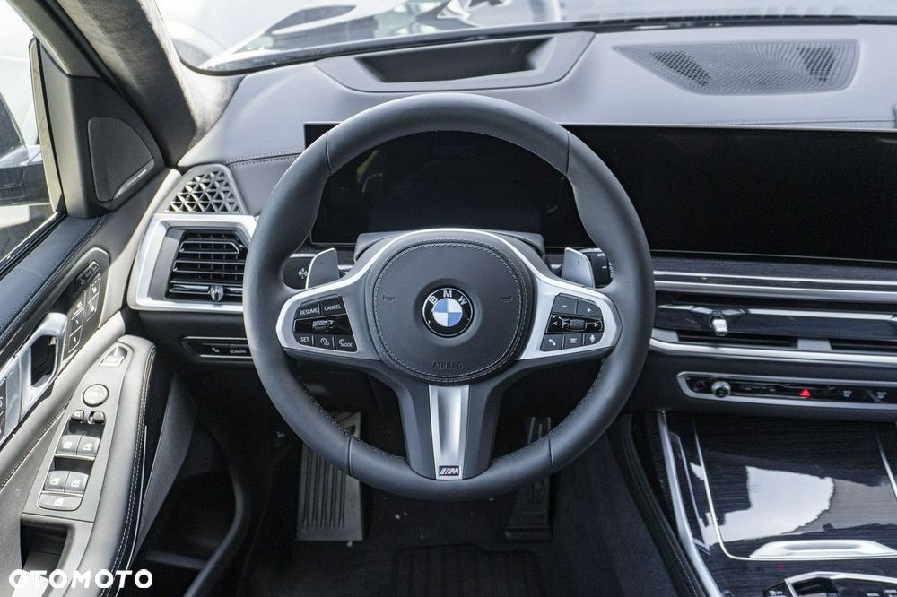 BMW X7 - 16