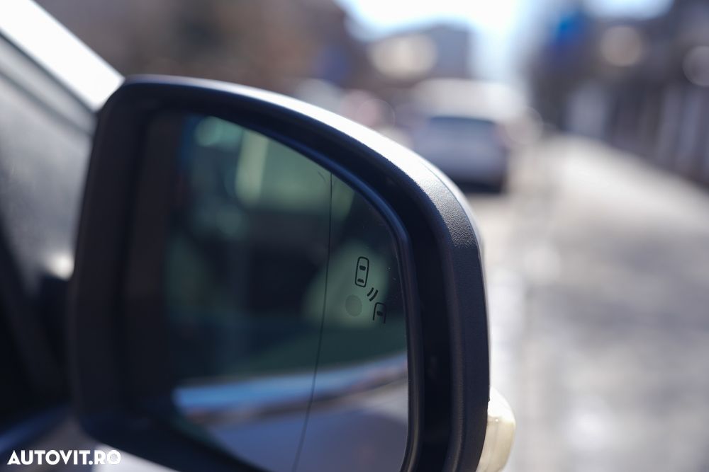 Ford Focus 2.0 TDCI DPF Titanium - 24