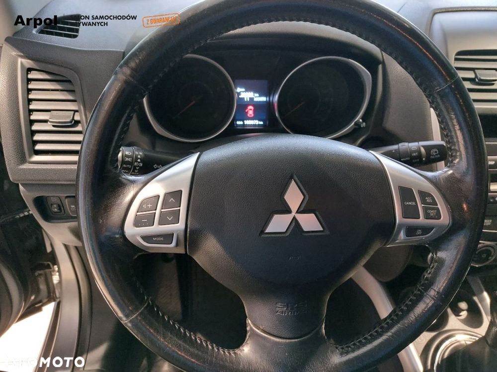 Mitsubishi ASX - 10
