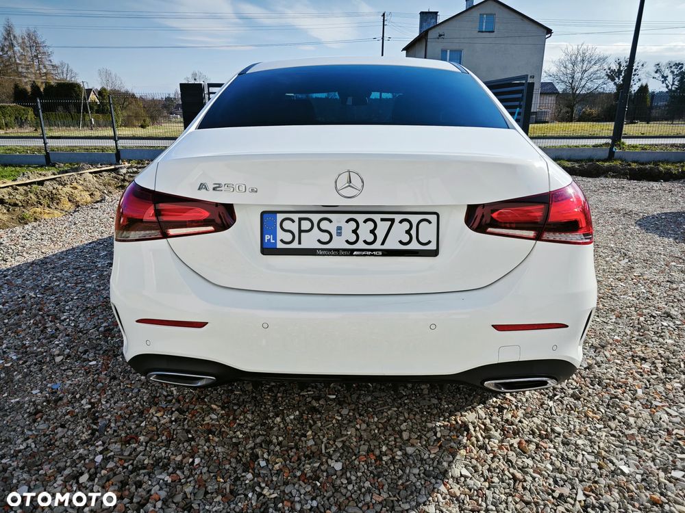 Mercedes-Benz Klasa A 250 E AMG Line 8G-DCT - 7