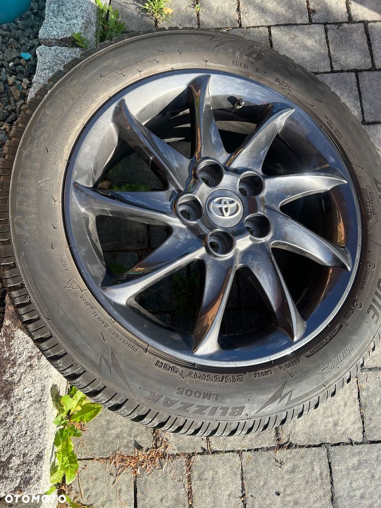 Toyota Yaris Cross Hybrid 1.5 Comfort 4x4 - 7