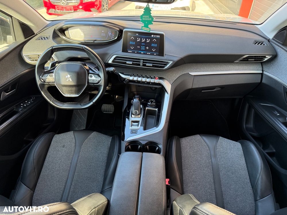 Peugeot 3008 BlueHDi 130 Stop & Start EAT8 Allure - 6