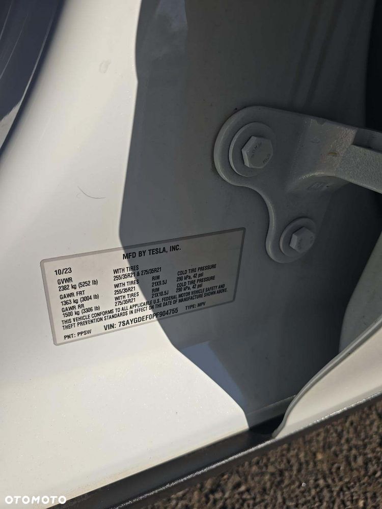 Tesla Model Y Long Range Dual Motor AWD - 17