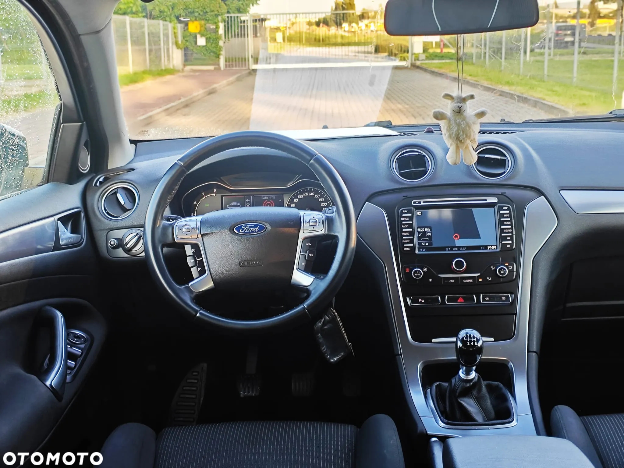 Ford Mondeo 2.0 TDCI Business Edition - 21