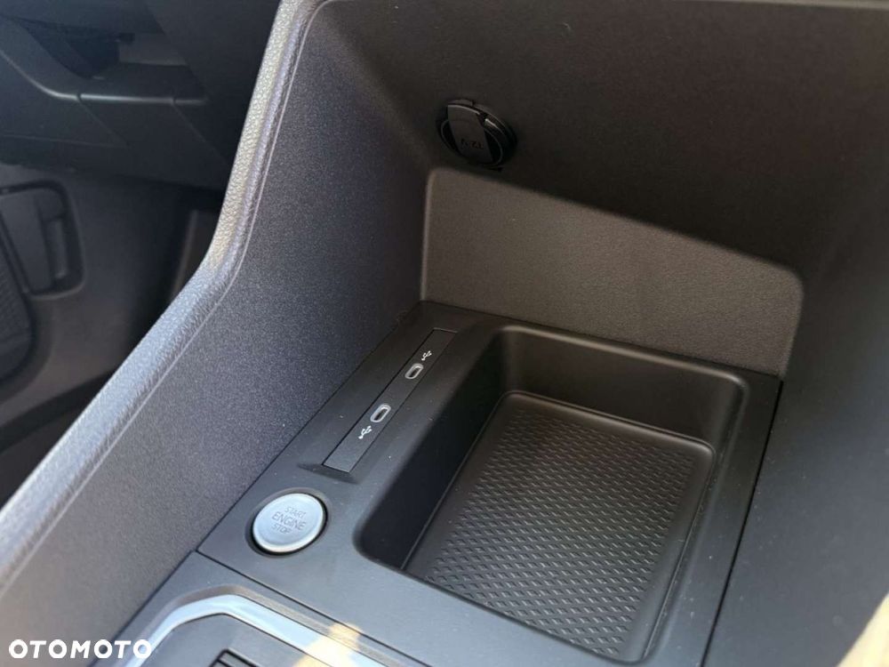 Ford Tourneo Connect Grand - 19