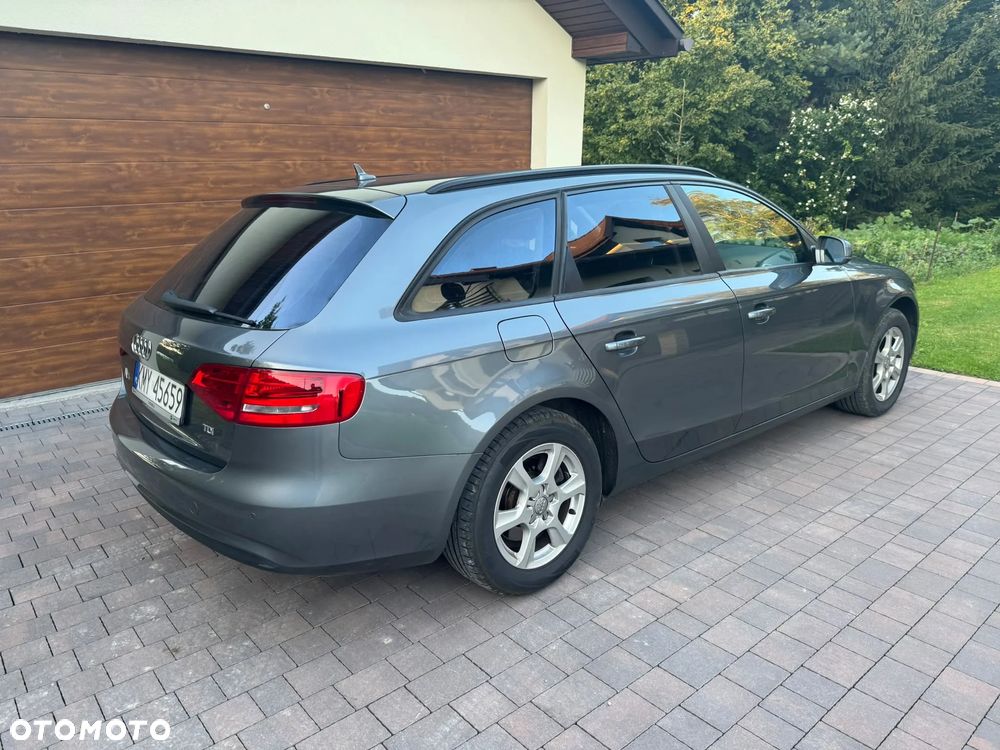 Audi A4 Avant - 6