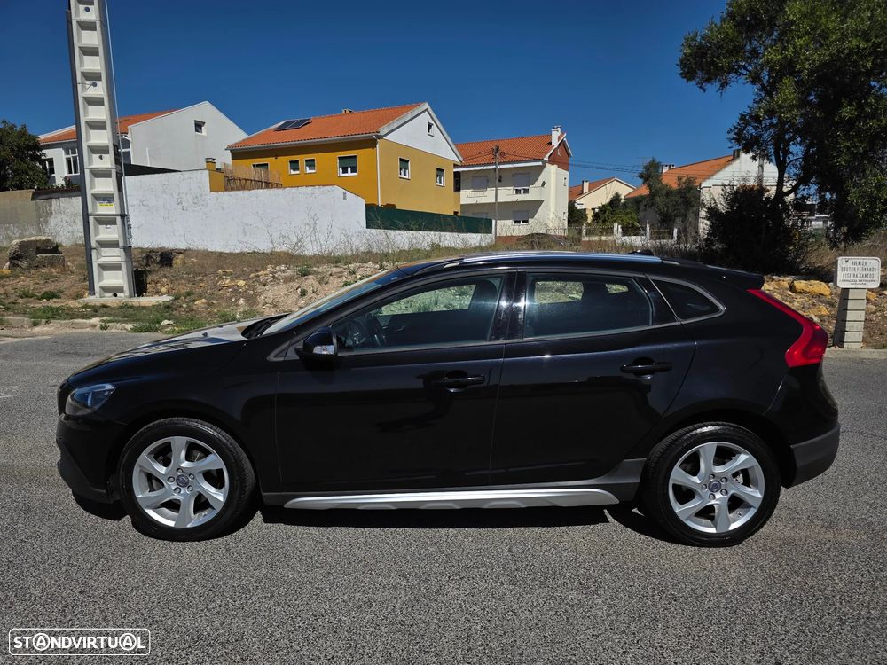 Volvo V40 Cross Country 1.6 D2 Summum - 24