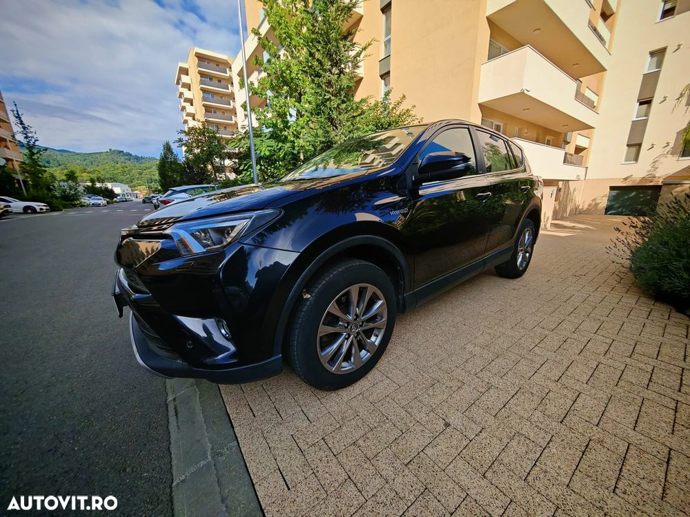 Toyota RAV4 - 3