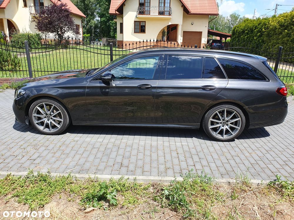 Mercedes-Benz Klasa E 400 d 4Matic 9G-TRONIC AMG Line - 5