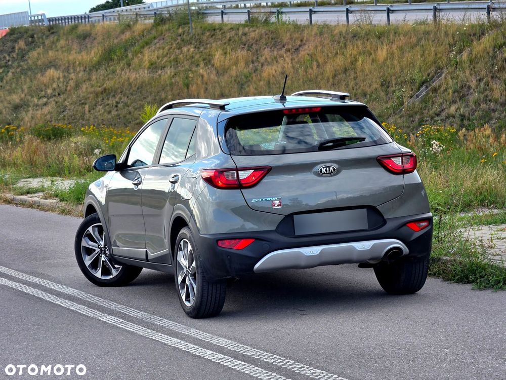 Kia Stonic 1.4 L - 13