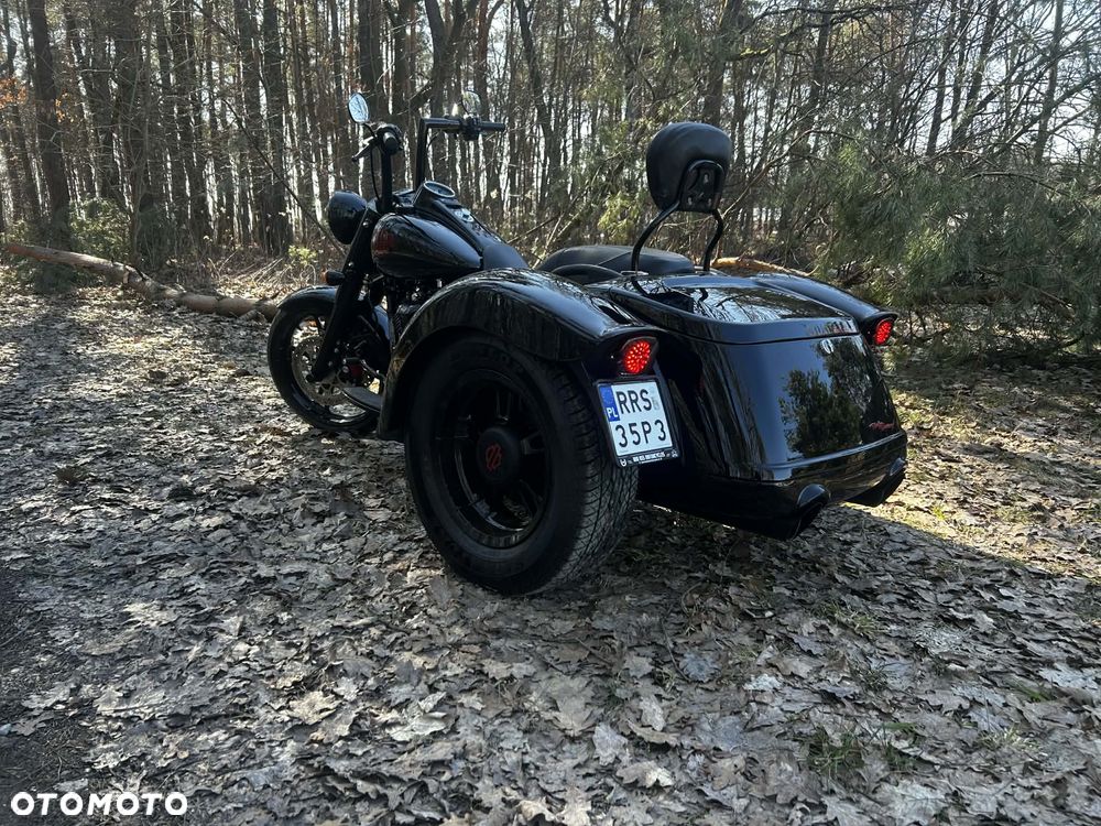 Harley-Davidson Trike Freewheeler - 11