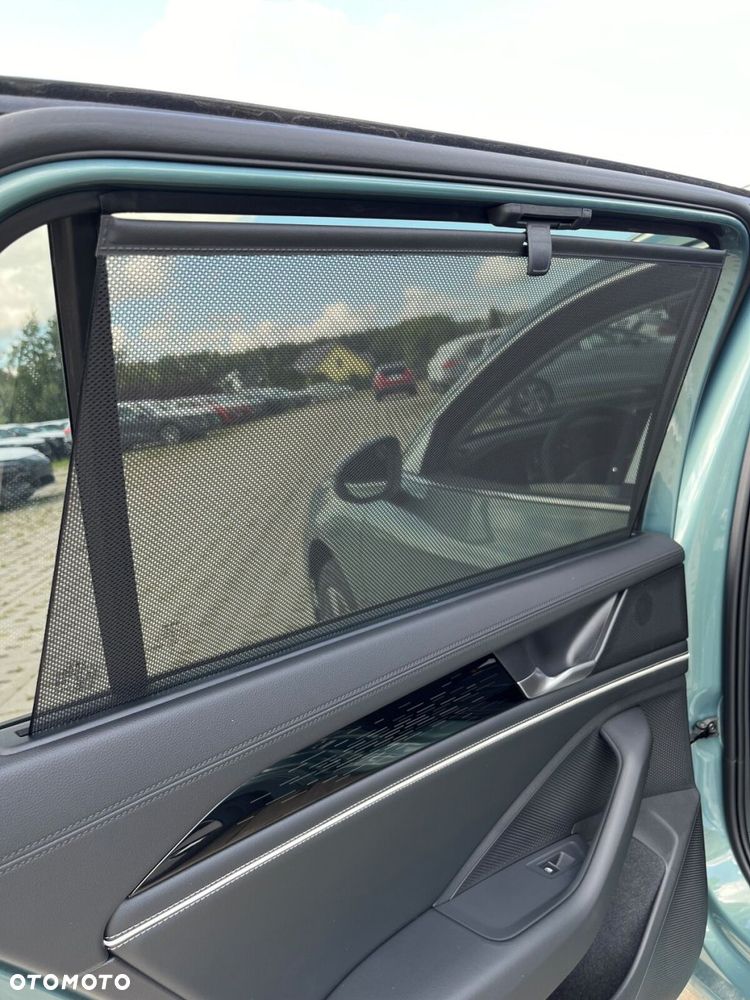 Volkswagen Passat Variant 1.5 TSI ACT mHEV Elegance DSG - 13
