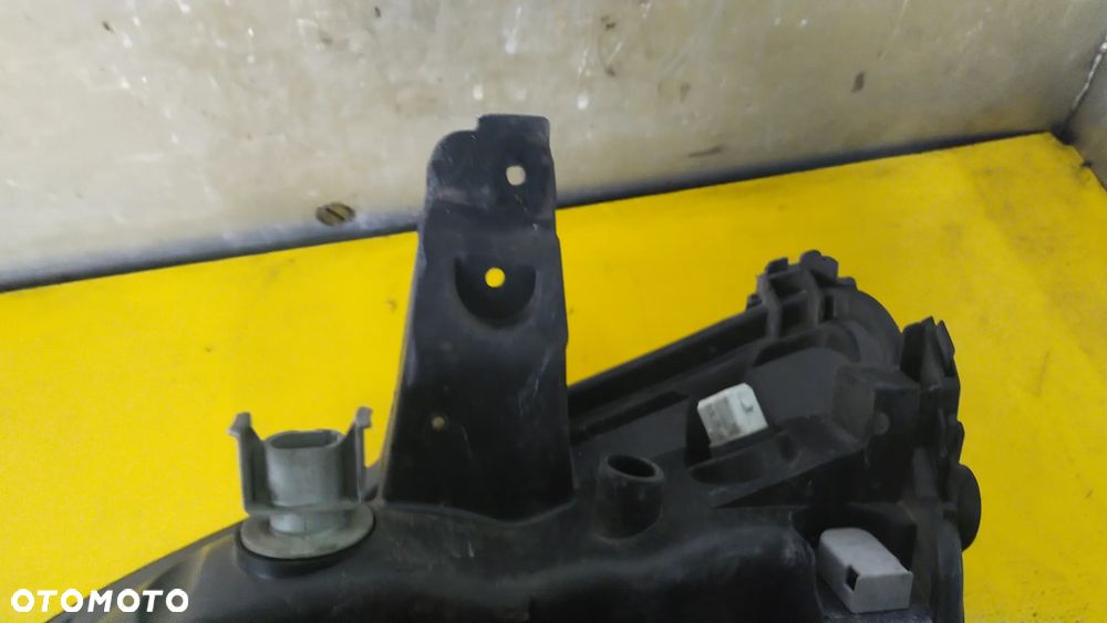 Lampa prawa prawy przód RENAULT SCENIC  7700432097 - 7