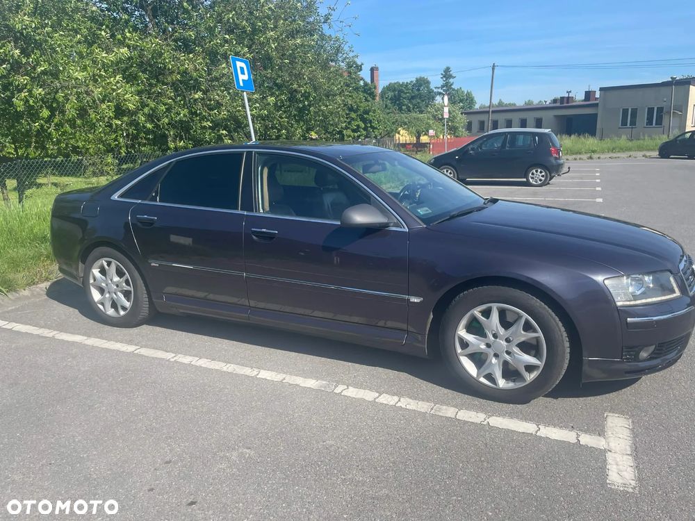 Audi A8 - 3