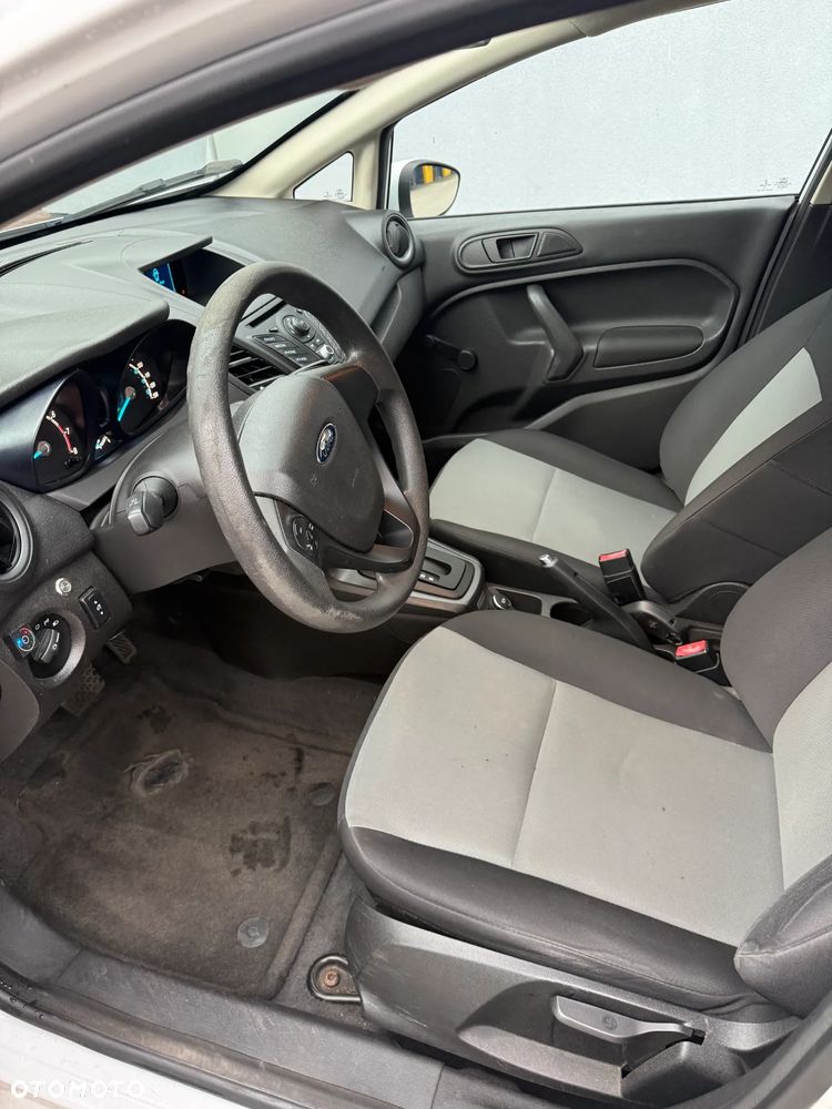Ford Fiesta - 8