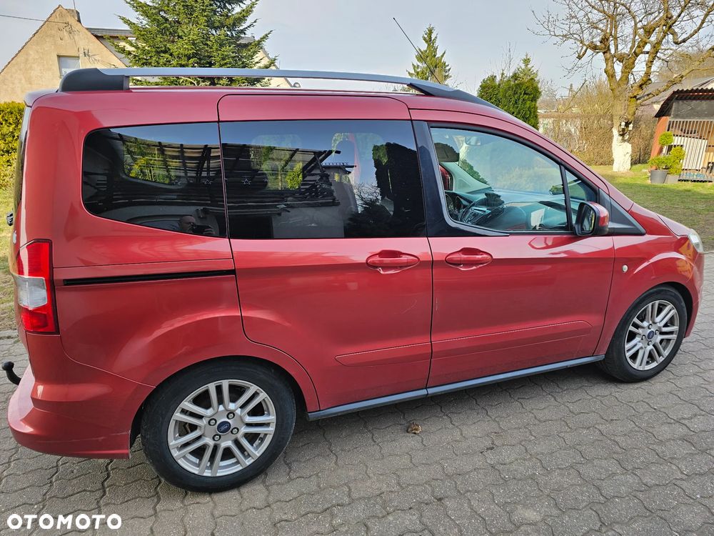 Ford Tourneo Courier 1.5 TDCi Titanium - 3