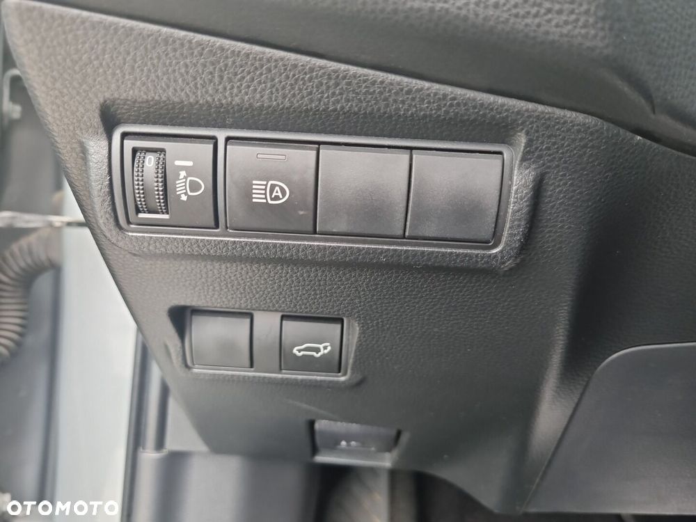Toyota Corolla Cross - 16