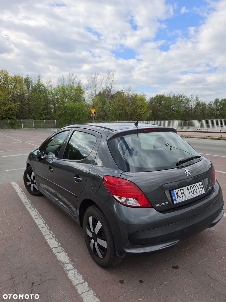 Peugeot 207 75 forever - 8