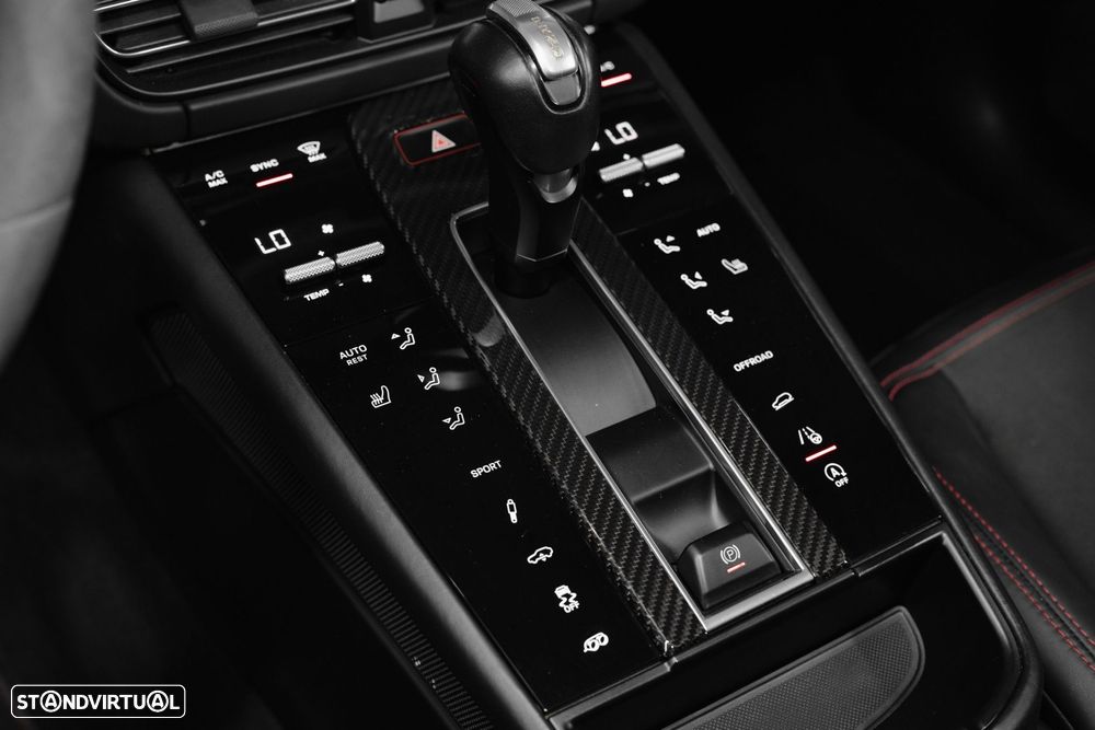 Porsche Macan GTS - 36