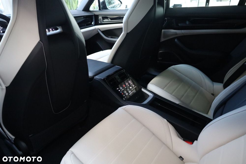 Porsche Panamera - 15
