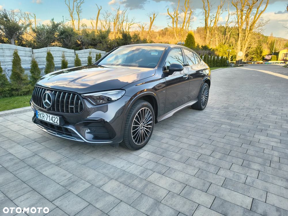 Mercedes-Benz GLC 300 4Matic 9G-TRONIC AMG Line Plus - 11