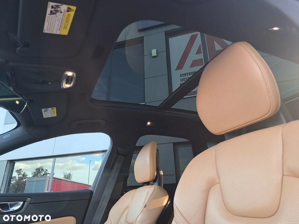 Volvo XC 60 T5 AWD Geartronic Momentum - 21