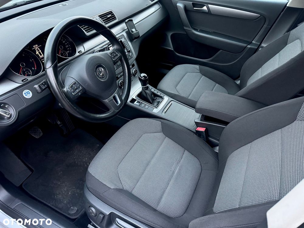 Volkswagen Passat Variant 2.0 TDI BlueMotion Technology Comfortline - 9