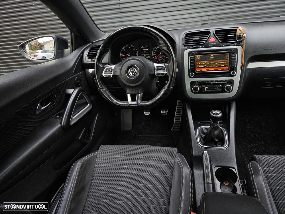 VW Scirocco 2.0 TDI Sport - 15