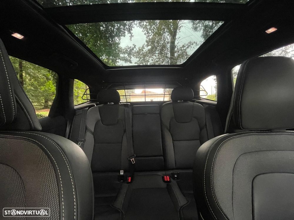 Volvo XC 60 2.0 T6 PHEV Black Edition AWD - 29