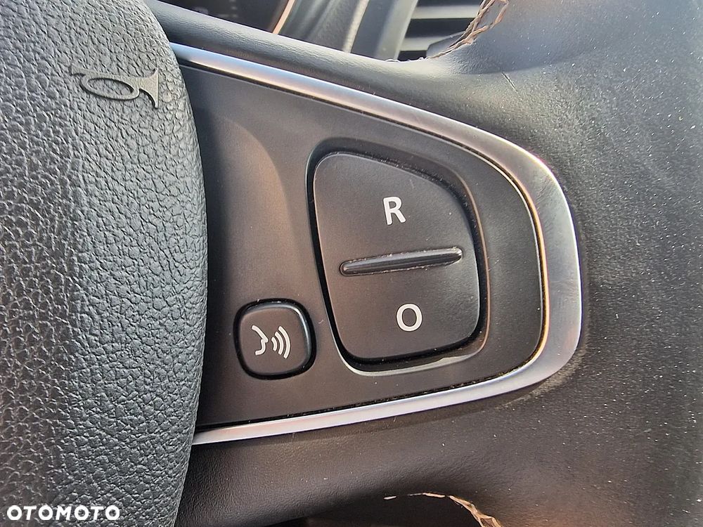 Renault Captur 1.2 Energy TCe Intens - 21