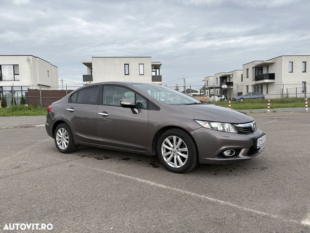 Honda Civic 1.8 i-VTEC Automatik Comfort - 1