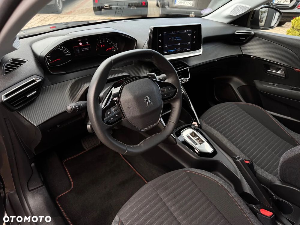 Peugeot 208 1.2 PureTech Allure S&S EAT8 - 8