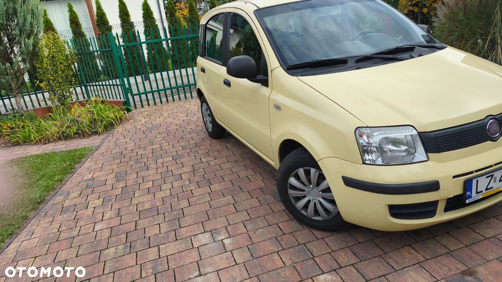Fiat Panda 2010 photo 2