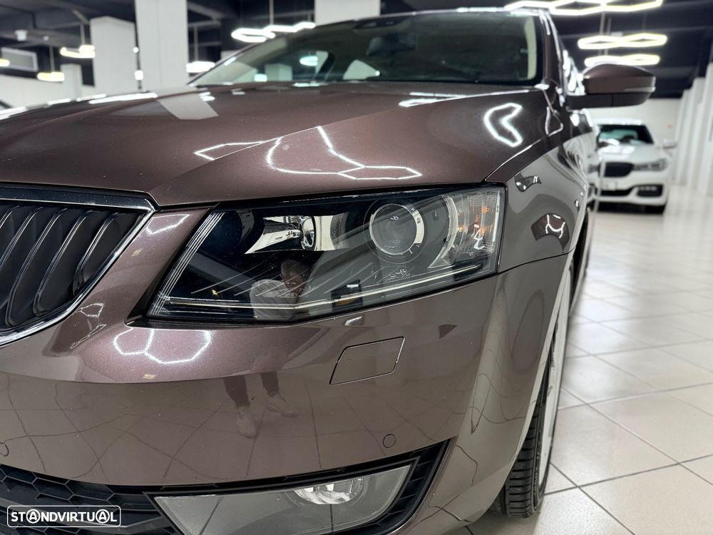 Skoda Octavia 1.6 TDI Sportline - 11