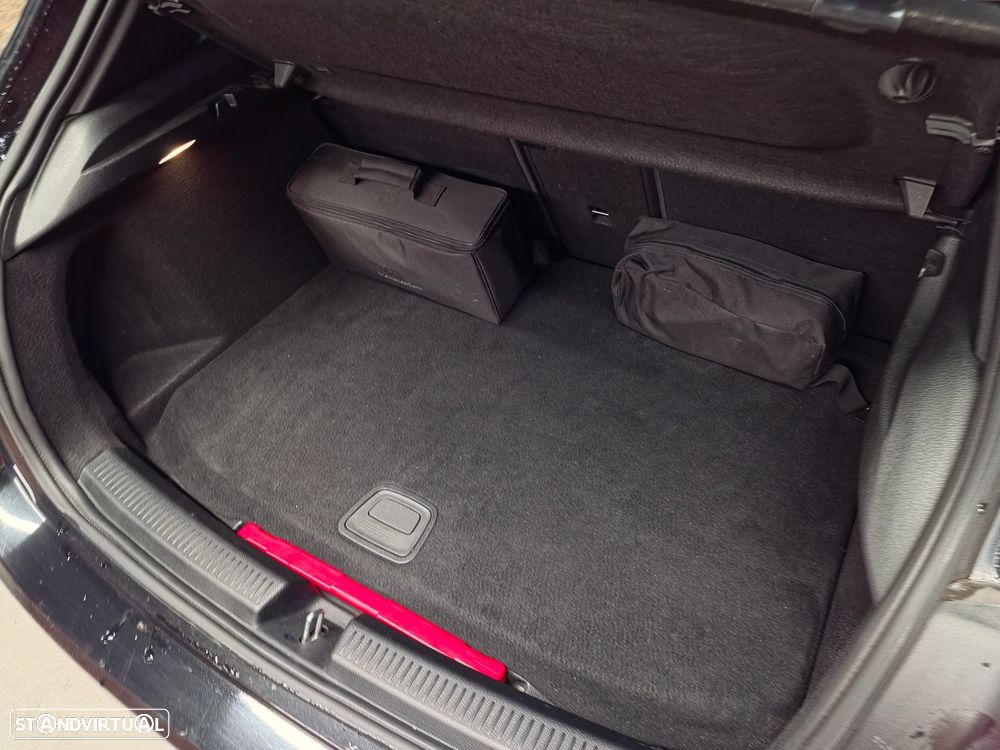 Mercedes-Benz A 250 e 8G-DCT Progressive - 26