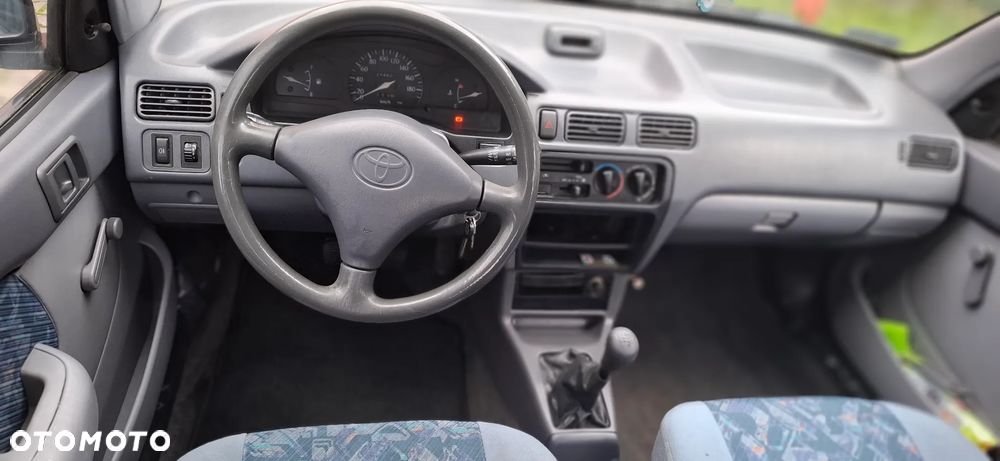 Toyota Starlet 1.4 - 16