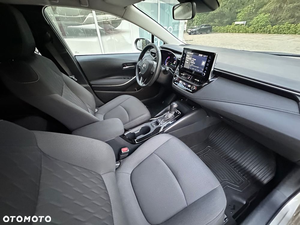 Toyota Corolla 1.8 Hybrid Comfort - 23
