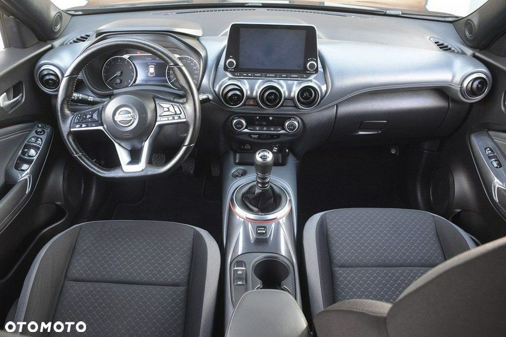 Nissan Juke 1.0 DIG-T N-Connecta - 12