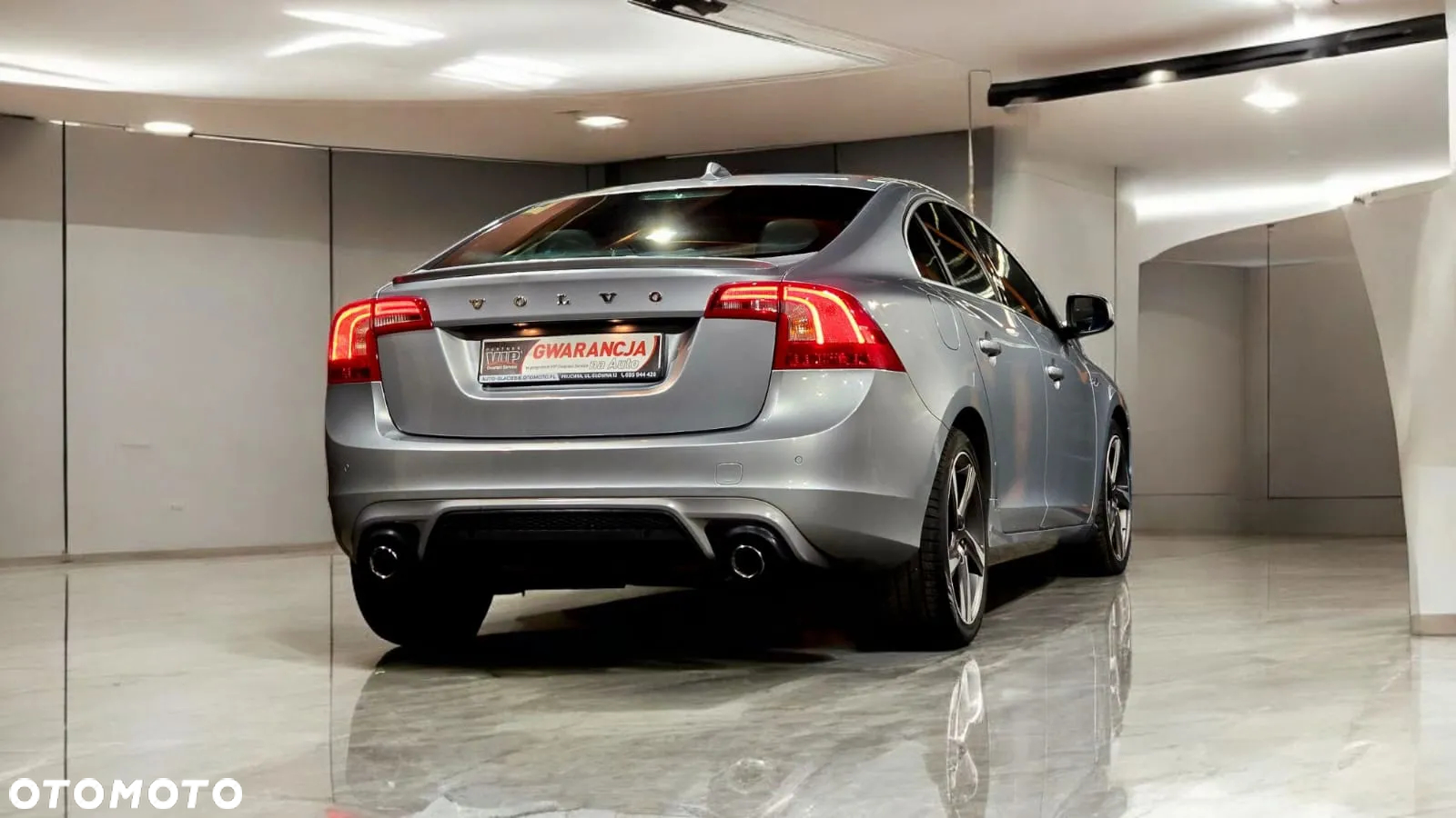 Volvo S60 T3 Drive-E R-Design Momentum - 4