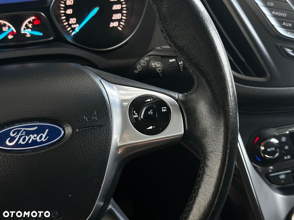 Ford Kuga - 21